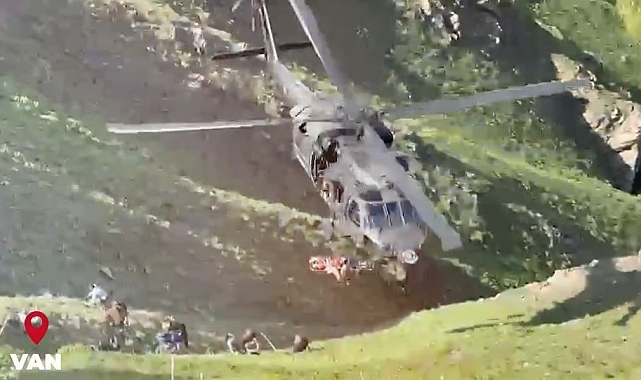 Kayalıklardan düşen şahsın imdadına jandarma yetişti