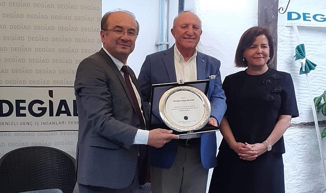 Kitabından elde ettiği gelirini kız çocuklarına bağışladı