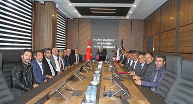 Köprüköy muhtarlarından, Aras Elektrik Genel Müdürü'ne ziyaret