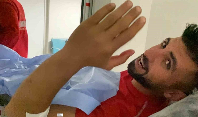 Küçük çocukla tartışan genç, bıçaklandı