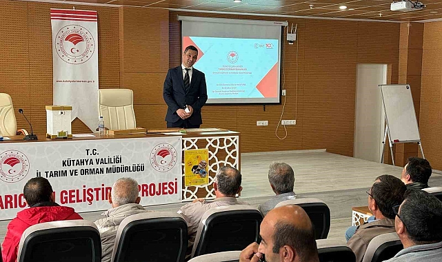 Kütahya&#039;da Ana Arı ve Arı Sütü Üretimi kursu açıldı