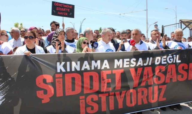 Malatya&#039;da öğretmenler şiddete karşı eylemdeydi