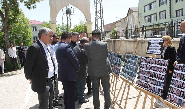 Malazgirt Sergisinde, ziyaretçiler eğitim tarihine duygusal bir yolculuk yaptı