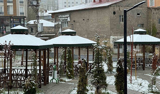 Mayıs ayında Her yer beyaza büründü