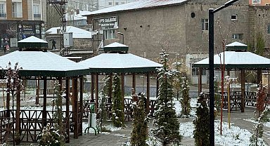 Mayıs ayında Her yer beyaza büründü