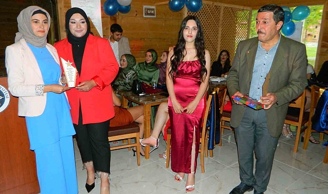 Meslek Yüksek Okulunda mezuniyet coşkusu yaşandı