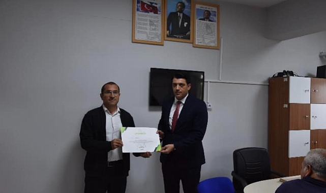 Mevlana İlkokulu “Sıfır Atık” Projesi “Çevre Beratı Ödülü” kazandı