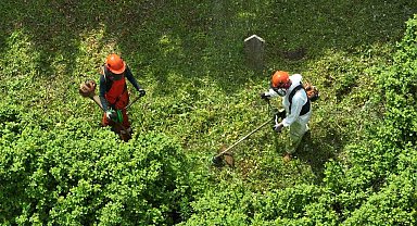 Mezarlıklarda bakım ve temizlik çalışmaları yapıldı