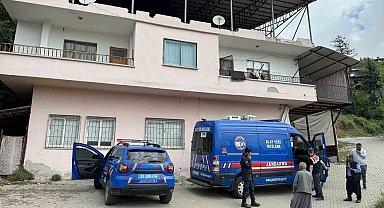 Misafir olduğu evde 9 yaşındaki çocuğunu bıçaklayarak öldürdü