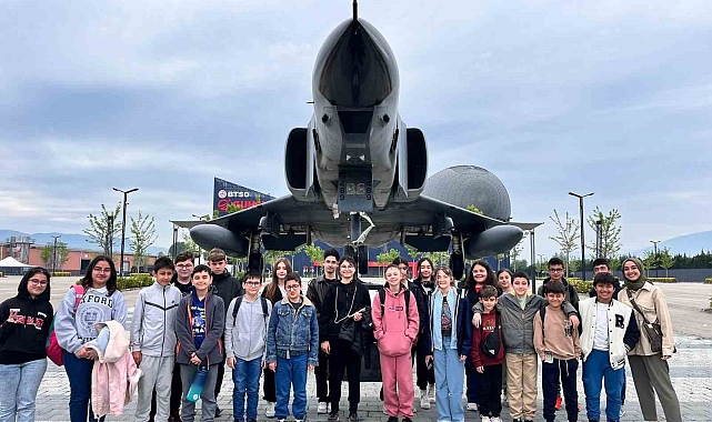 Öğrenciler, Gökmen Havacılık ve Uzay Merkezi&#039;ni gezdi