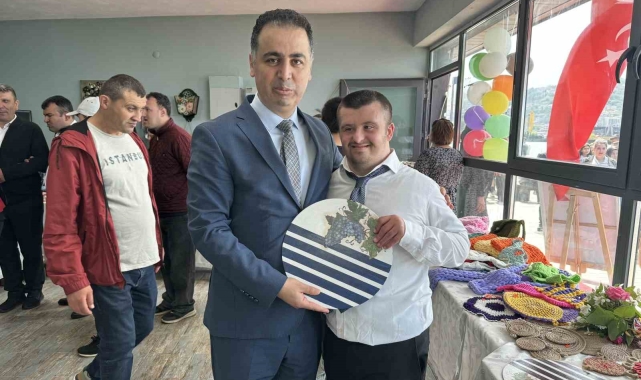 Öğrencilerden engelsiz sergi