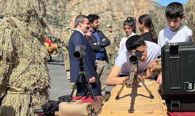 Öğrencilere yerli ve milli savunma teknolojisi tanıtıldı