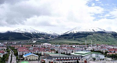 Palandöken'den kar eksik olmuyor