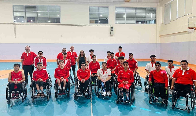 Pamukkale Belediye Spor&#039;da İlker Gündüz&#039;e Milli Davet Edildi