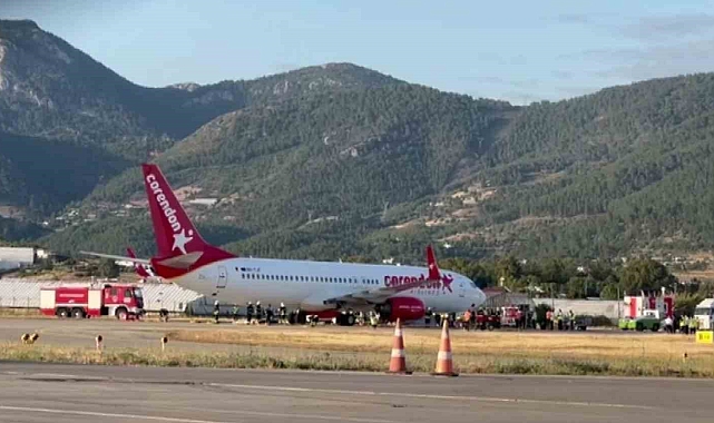 Pist uçak trafiğine yeniden açıldı