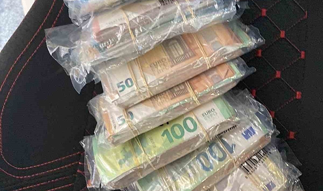 Polis, Ukraynalı kadınların iç çamaşırına sakladığı 171 bin 200 dolar ele geçirdi