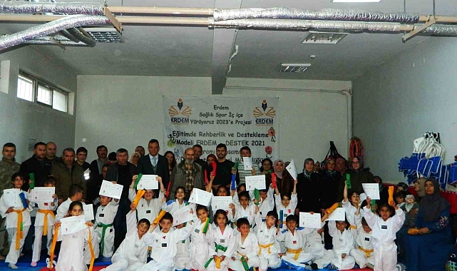 Posof&#039;ta tekvando kuşak sınavı yapıldı