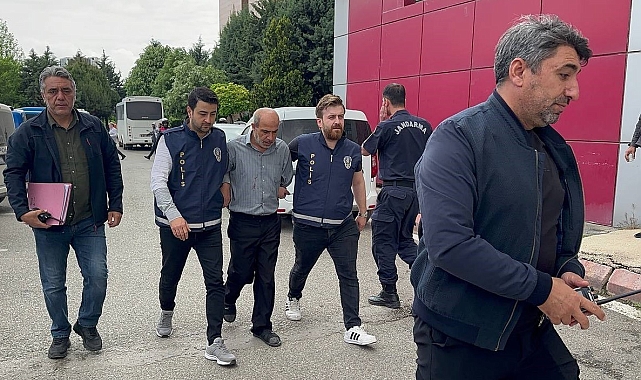 &quot;Psikolojim bozuk, pişmanım&quot; dedi, üzerindeki kanlı kıyafetler dikkat çekti