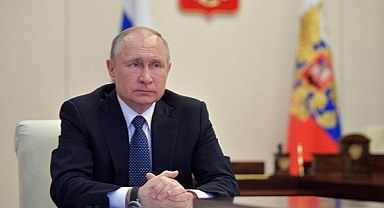 Putin, en yakınındaki ismin kalemini kırdı