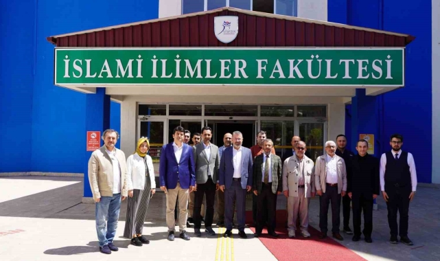 Rektör Kırışık: &quot;Sosyalfest İlahiyat&#039;a ev sahipliği yapacak olmaktan ötürü heyecanlıyız&quot;