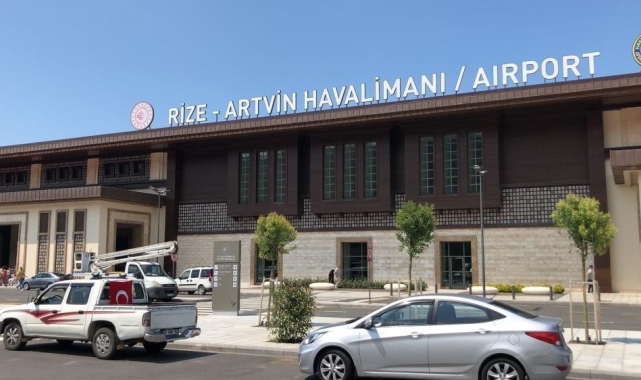 Rize-Artvin Havalimanı&#039;nı 4 ayda 337 bin 37 kişi kullandı