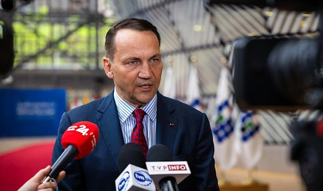 Rus diplomatlara seyahat kısıtlaması getirildi