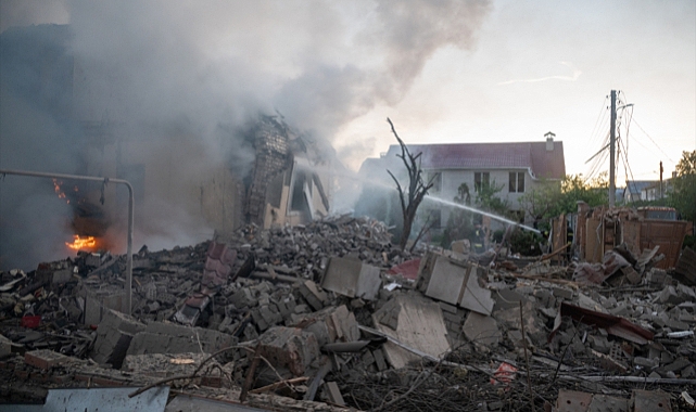 Rus ordusu Ukrayna&#039;nın Harkiv bölgesine yeni saldırı dalgası başlattı