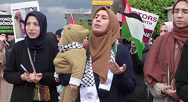 Sağlık çalışanları, işgal ve soykırıma karşı sessiz yürüyüş gerçekleştirdi