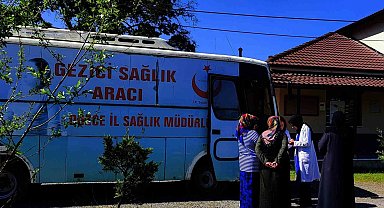 Sağlık taraması yapıldı, halkı bilgilendirdi