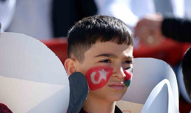 Sağlıkçıların sessiz yürüyüşü sürüyor