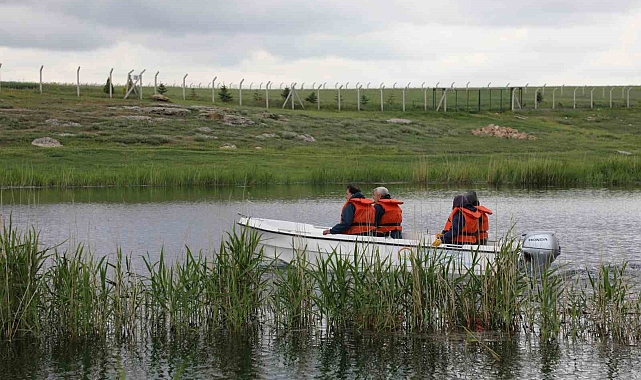Sakarya nehrinde hayalet av aracı temizliği yapıldı