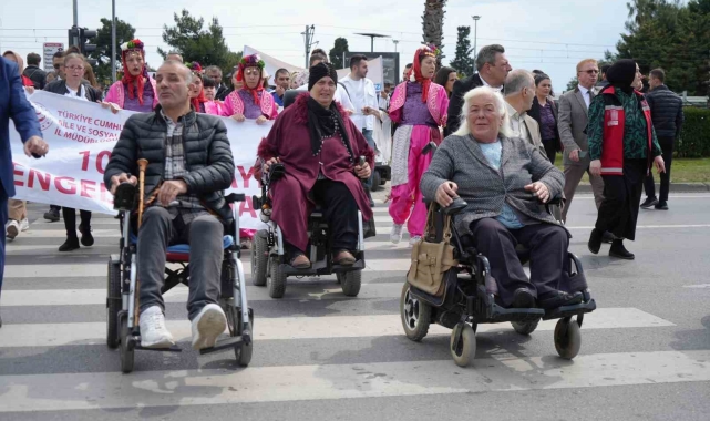 Samsun&#039;da bin 155 kişi yatılı, 9 bin 643 kişi de evde bakım hizmeti alıyor