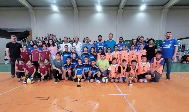 Sarıgöl&#039;de geleneksel çocuk oyunları etkinlikleri tamamlandı