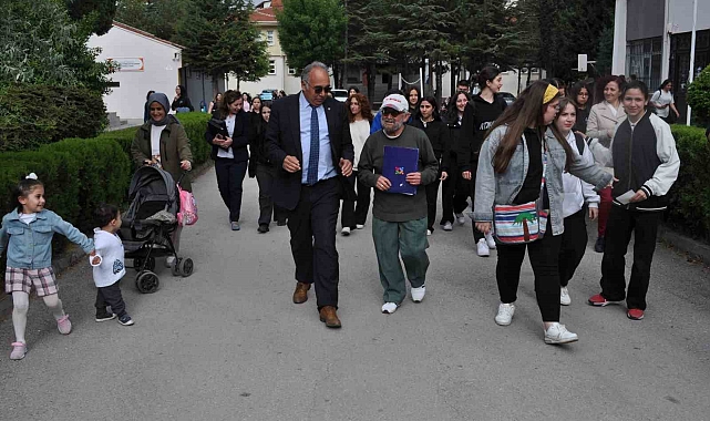 sektöre yeni çıraklar kazandırmak için 77 yaşında eğitim almaya başladı