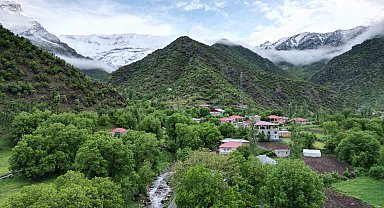 Şırnak'ta, Yüksek bölgeler beyaza büründü