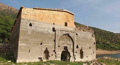 Su üzerinde 9 saatte 200 kilometre yol yaptılar