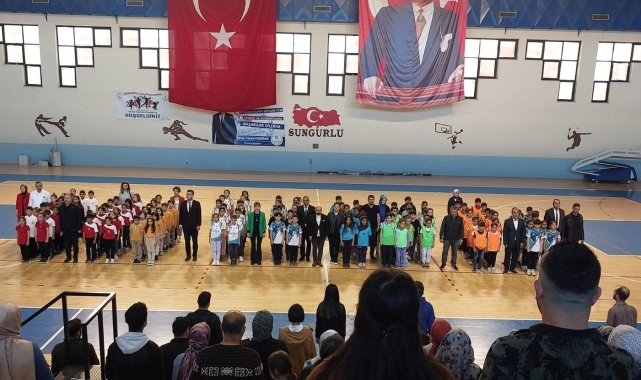 Sungurlu&#039;da geleneksel çocuk oyunları şenliği sona erdi