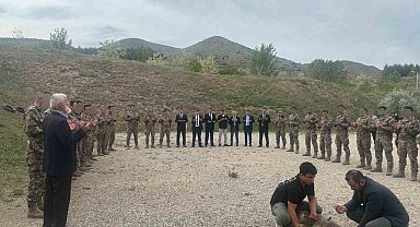 Suriye görevine giden özel harekatçılar dualar eşliğinde uğurladı
