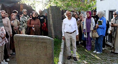 " Tarihi şahsiyetlerin mezarları gün yüzüne çıkarılmalı"