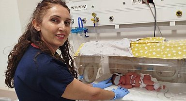 Terkedilmiş bebeğe hemşireler annelik yapıyor