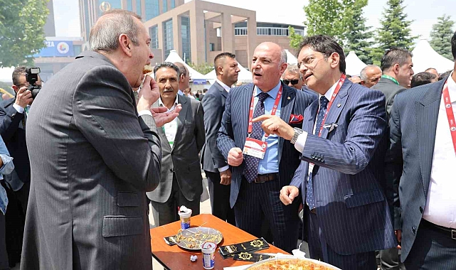 Türkiye Odalar ve Borsalar Birliği etkinliğinde Erzurum rüzgârı esti
