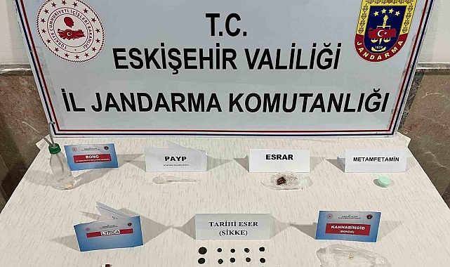Uyuşturucu bağımlısı tarihi eser kaçakçıları yakalandı