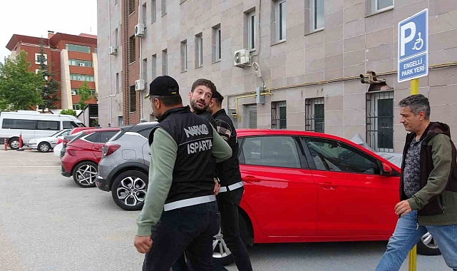 Uyuşturucudan gözaltına alınan avukat: &quot;Hepinizi şikayet edeceğim&quot;