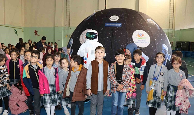 &quot;Uzay Yolculuğu Çadırı&quot; ilgi  gördü