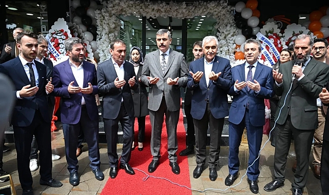 Vali Çiftçi, açılış törenine katıldı