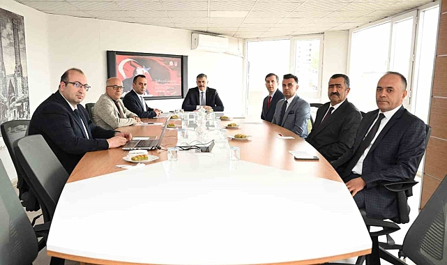 Vali Çiftçi, Sosyal Yardımlaşma ve Dayanışma Vakfında incelemelerde bulundu