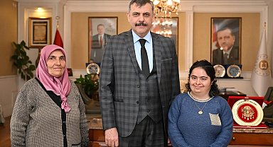 Vali Çiftçiye ziyaret