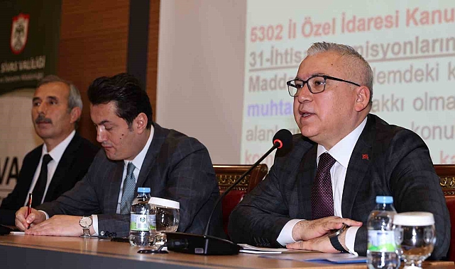 Vali Şimşek: &quot;Muhtarlarımız kuşkusuz, devlet millet bütünleşmesinin en bariz göstergesidir&quot;