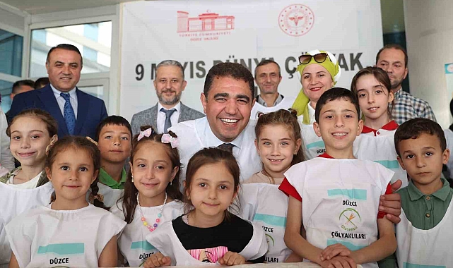 Valisi Selçuk Aslan, özel olarak hazırlanan glütensiz yemek yedi