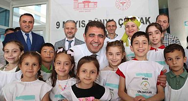 Valisi Selçuk Aslan, özel olarak hazırlanan glütensiz yemek yedi